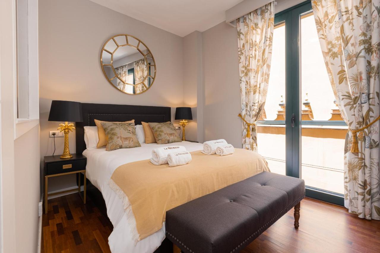 C31 Deluxe Apartment Into Cathedral Square Málaga Dış mekan fotoğraf